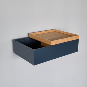 schwebender Nachttisch Eiche dunkelblau stilvolle Designermöbel aus Massivholz