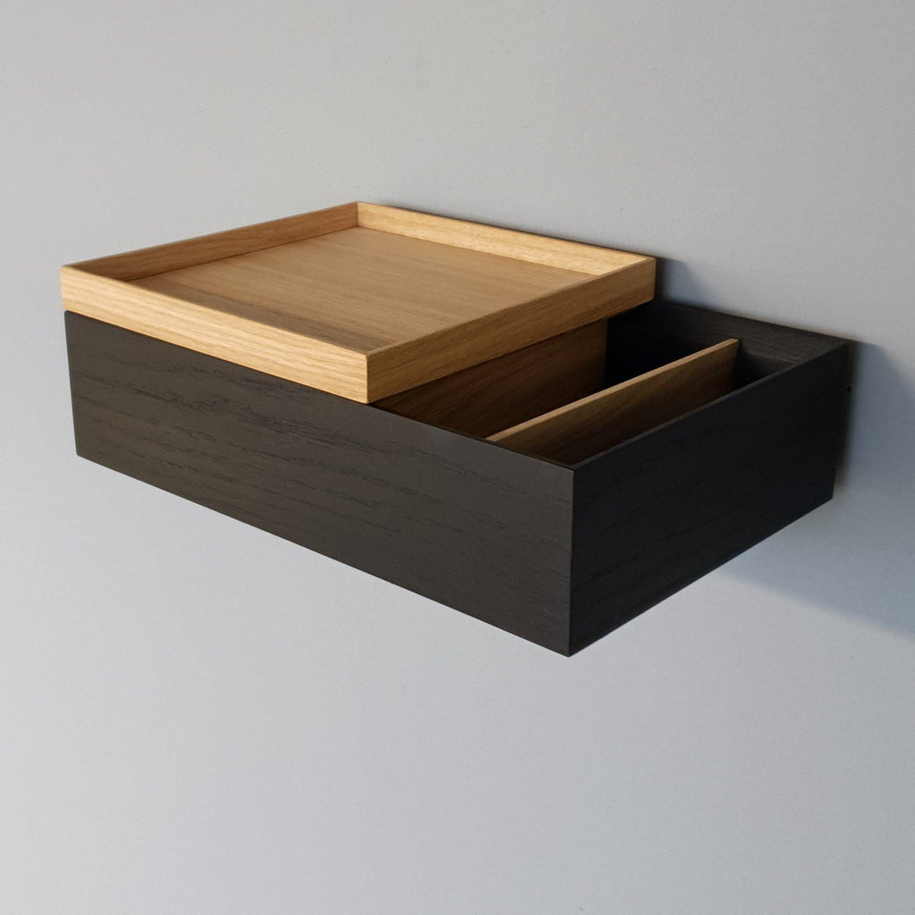 schwebender schwarzer Nachttisch aus Eiche - MBK12  stilvolle Designermöbel aus Massivholz