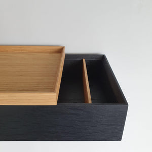 schwebender schwarzer Nachttisch aus Eiche, Nachttisch, MBK12 stilvolle Designermöbel aus Massivholz