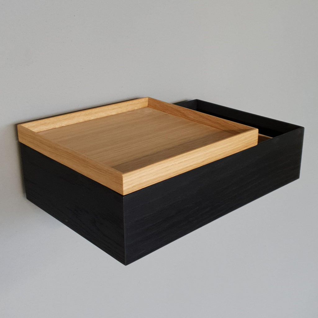 schwebender schwarzer Nachttisch aus Eiche - MBK12  stilvolle Designermöbel aus Massivholz