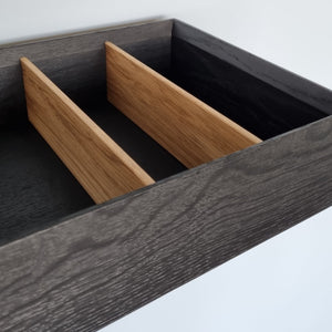 Wandkonsole massive Eiche schwarz 48cm zwei Tabletts stilvolle Designermöbel aus Massivholz