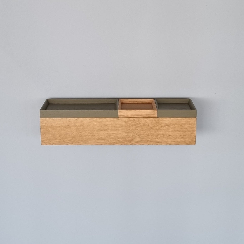 schmale Wandkonsole massive Eiche natur 48cm drei Tabletts stilvolle Designermöbel aus Massivholz