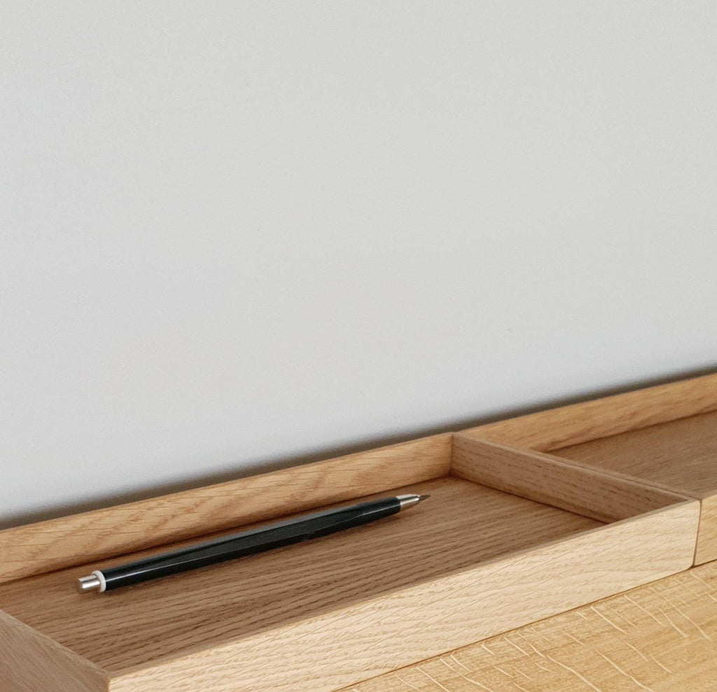 schmale Wandkonsole massive Eiche 60 cm mit zwei Tabletts, schmale Wandkonsole, MBK12 stilvolle Designermöbel aus Massivholz