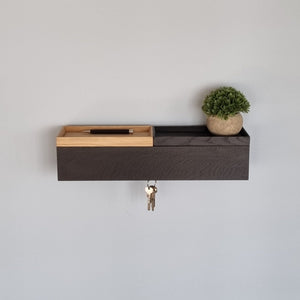 schmale Wandkonsole massive Eiche schwarz 48cm zwei Tabletts stilvolle Designermöbel aus Massivholz