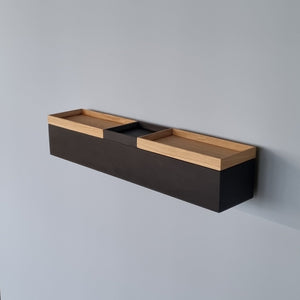 schmale Wandkonsole massive Eiche schwarz 60cm drei Tabletts stilvolle Designermöbel aus Massivholz